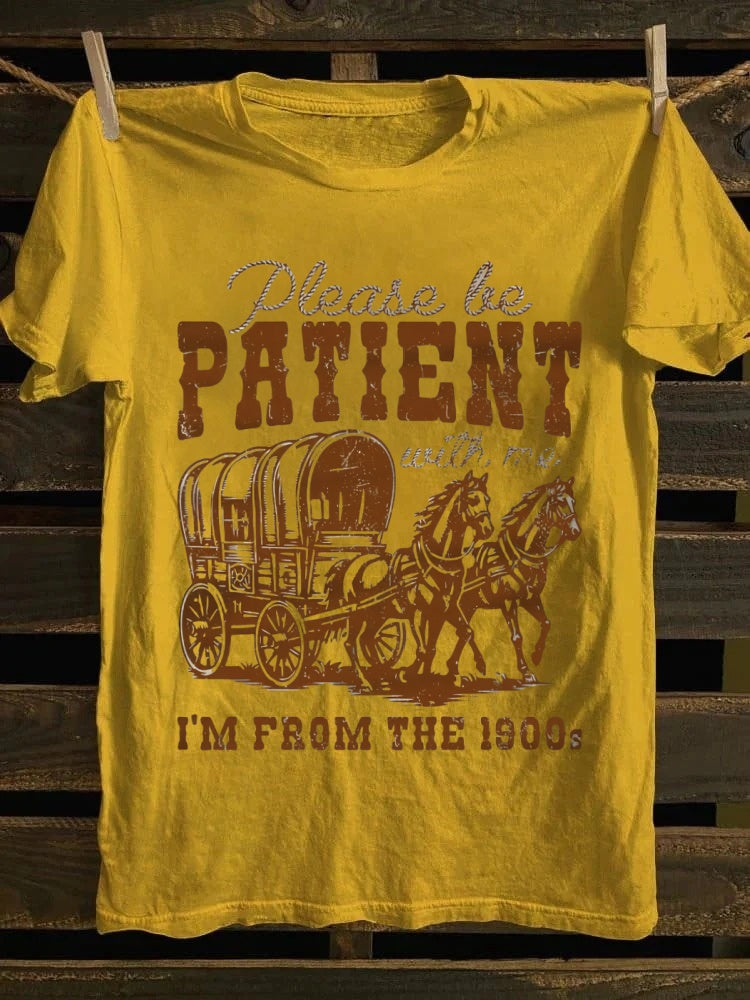 Retro 1900s Time Traveler Humor Graphic PrintT-Shirt