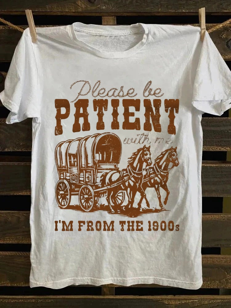 Retro 1900s Time Traveler Humor Graphic PrintT-Shirt
