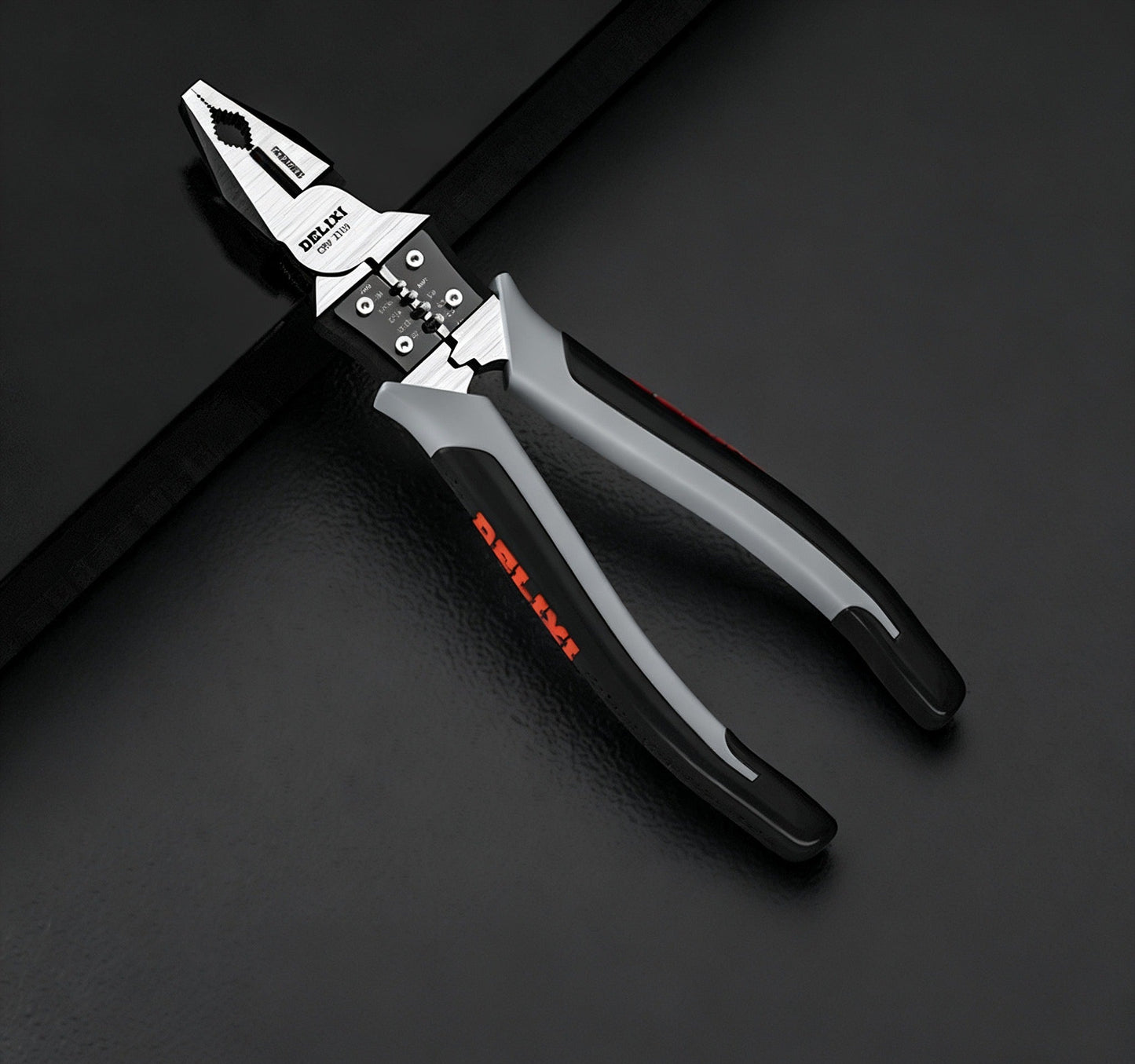 Industrial-grade multifunctional universal pliers